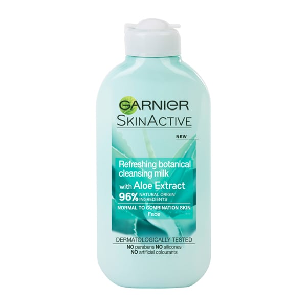 Garnier SkinActive Refreshing Botanical Cleansing Milk with Aloe Vera Extract 200 ml